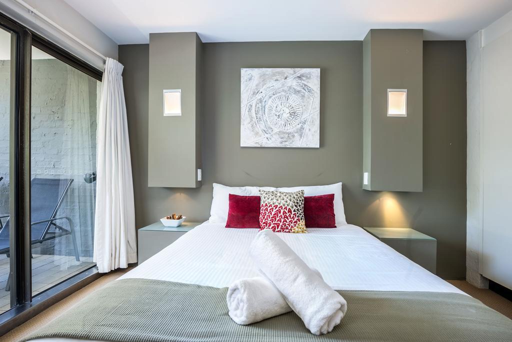 Saks On Hastings Aparthotel Нуса Хедс Екстериор снимка
